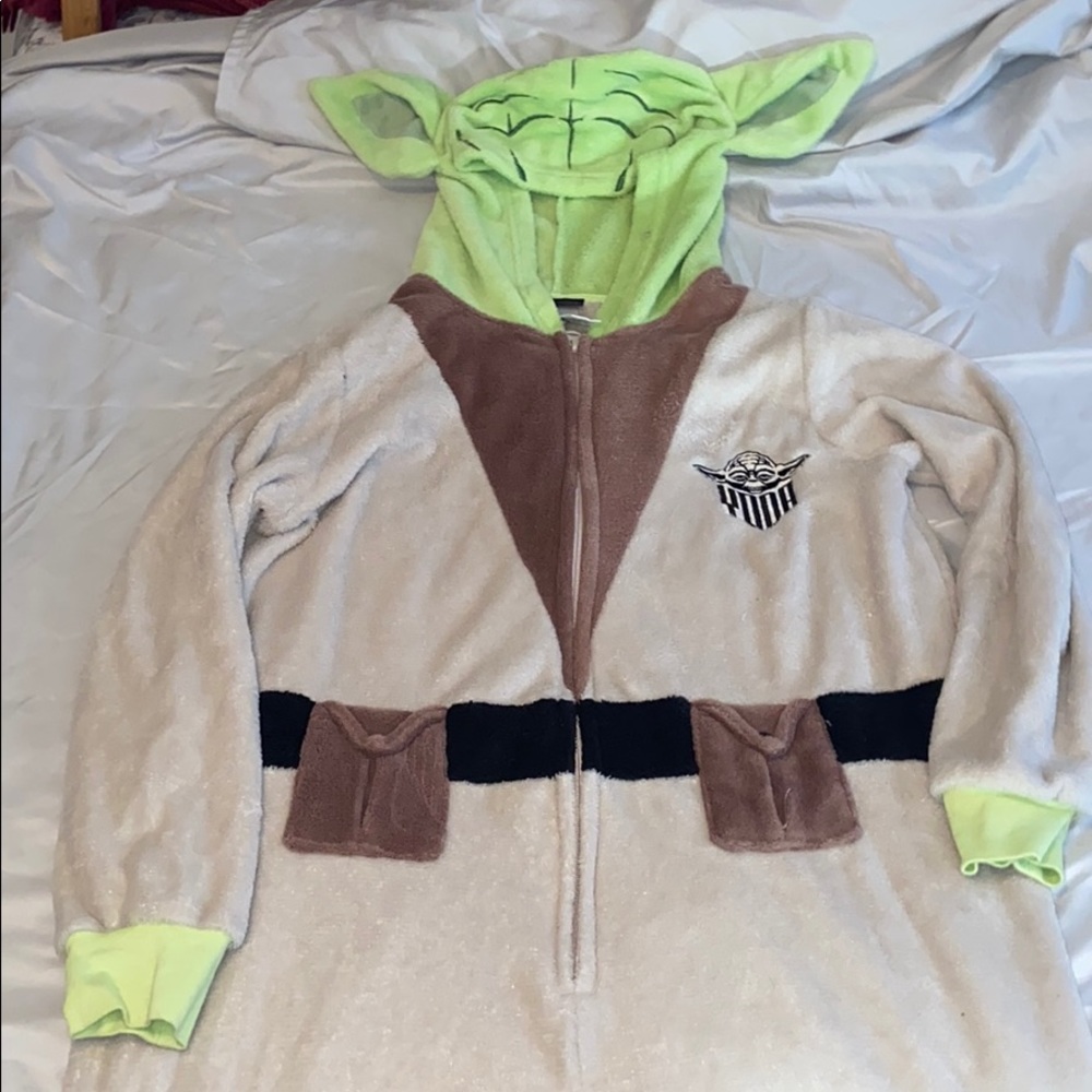 Brand New Star Wars Yoda Onesie